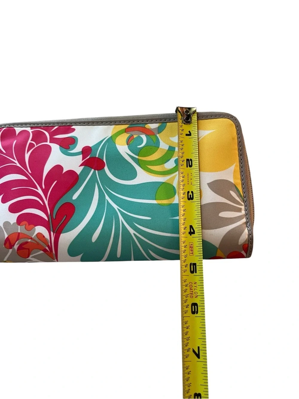 Thirty One Floral Multi-Color coupon organizer zip wallet